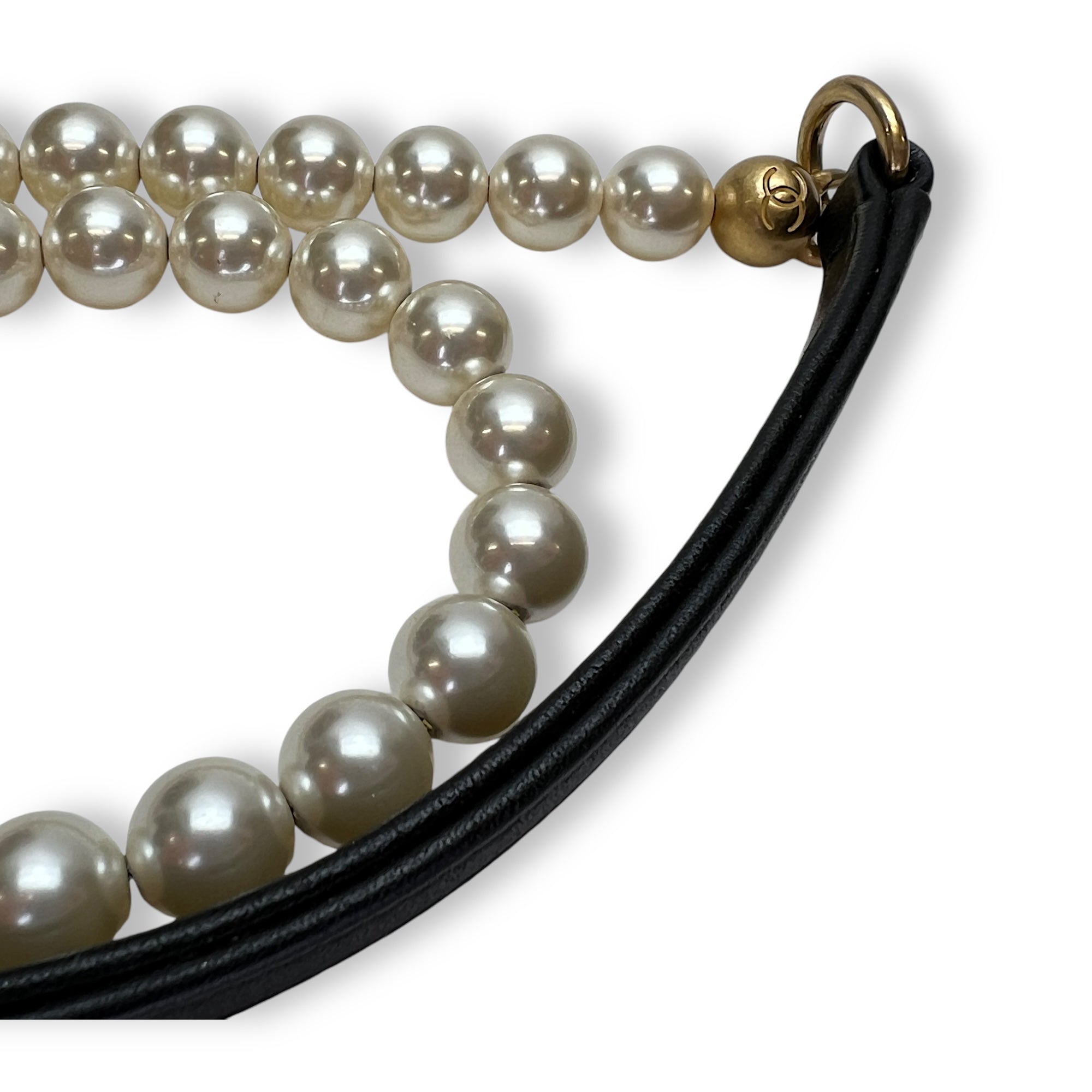 About Pearls Mini Black Bucket Bag in Calfskin, Gold hardware - Image 10