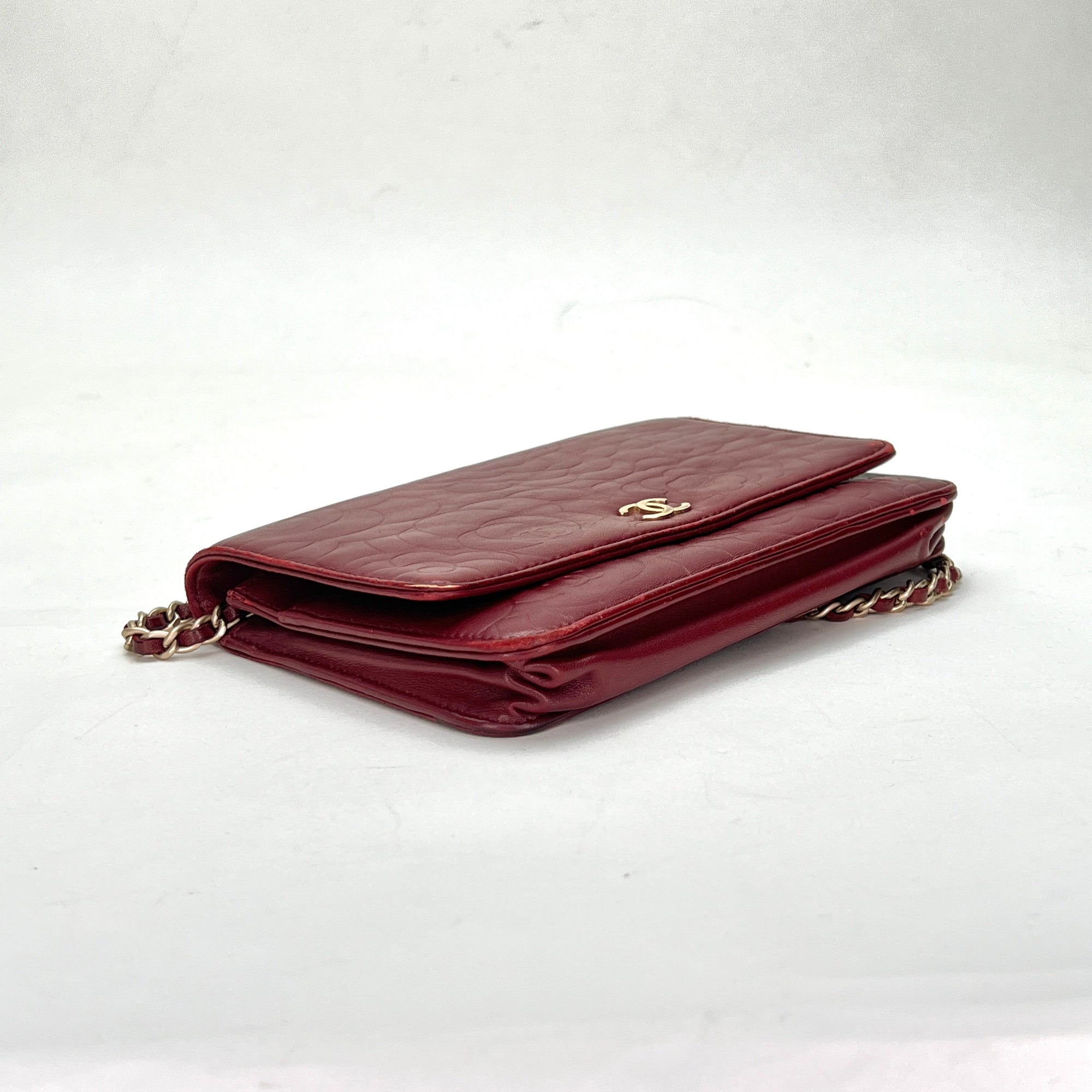 Camellia Red Wallet on Chain in Lambskin, Gold hardware - Image 6