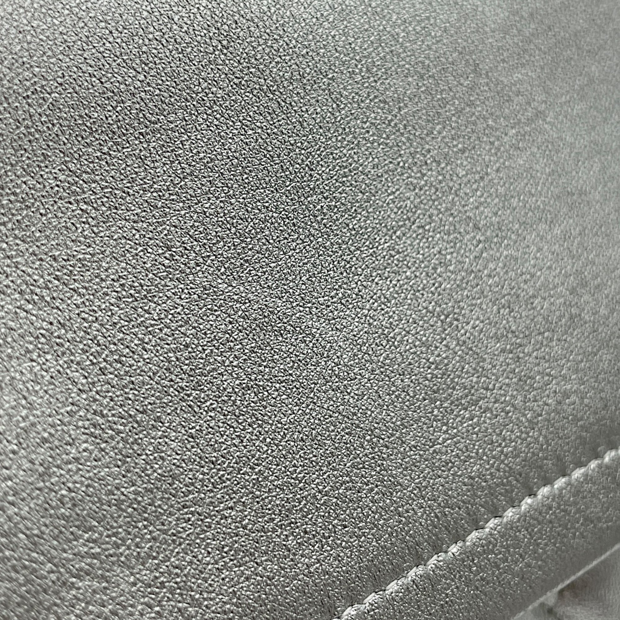 Classic Double Flap Metallic Green Shoulder Bag in Lambskin, Matte Ruthenium hardware - Image 9