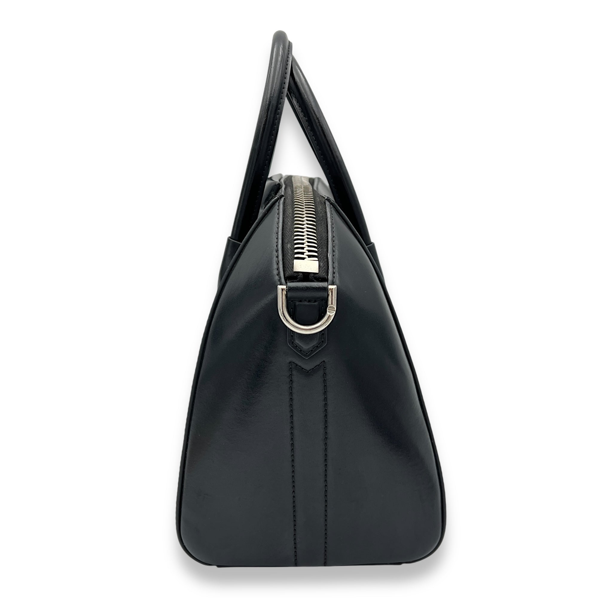Antigona Small Black Top Handle Bag in Calfskin, Silver hardware - Image 5