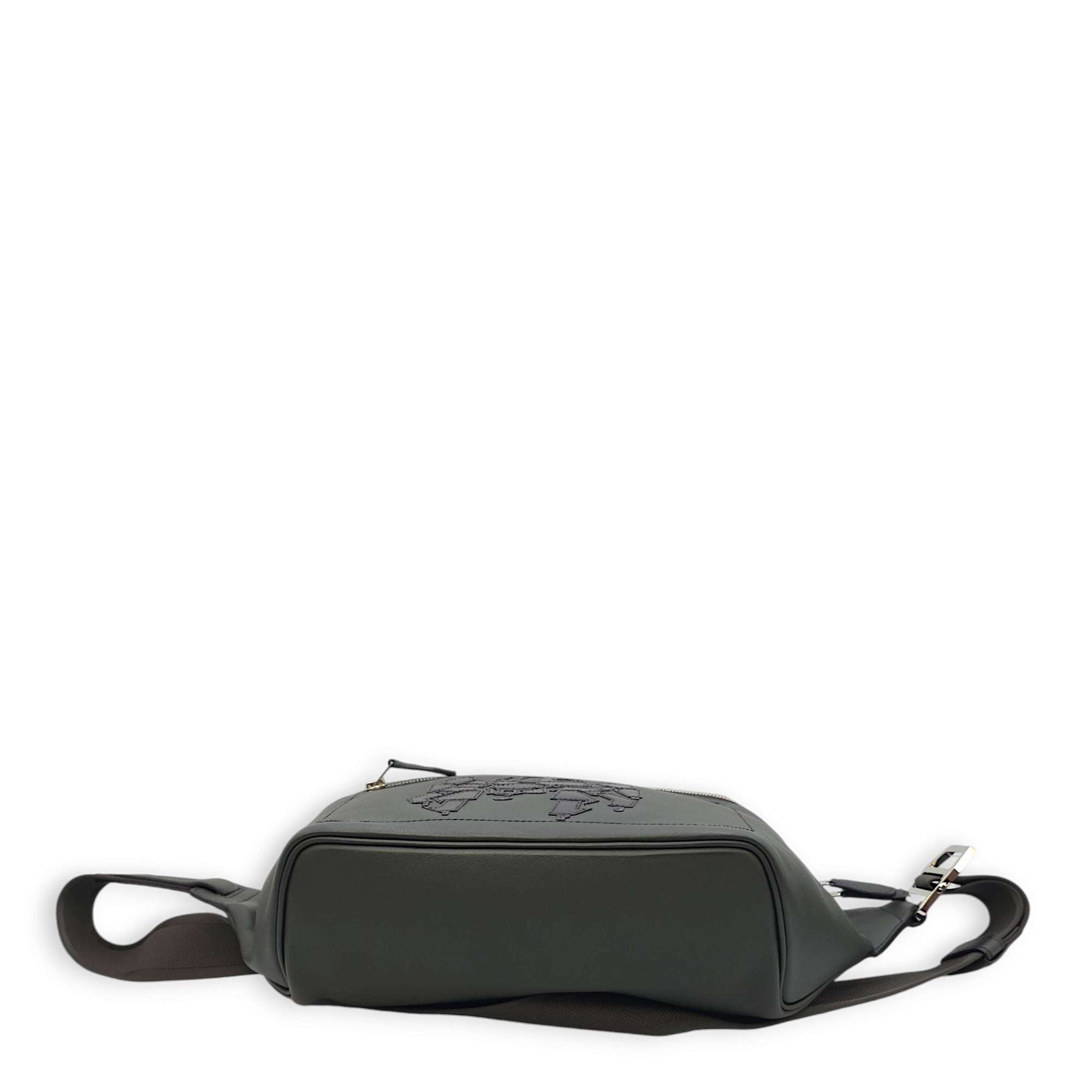 Chyslide Belt Bag GM Vert in Cristobal, Silver hardware - Image 6