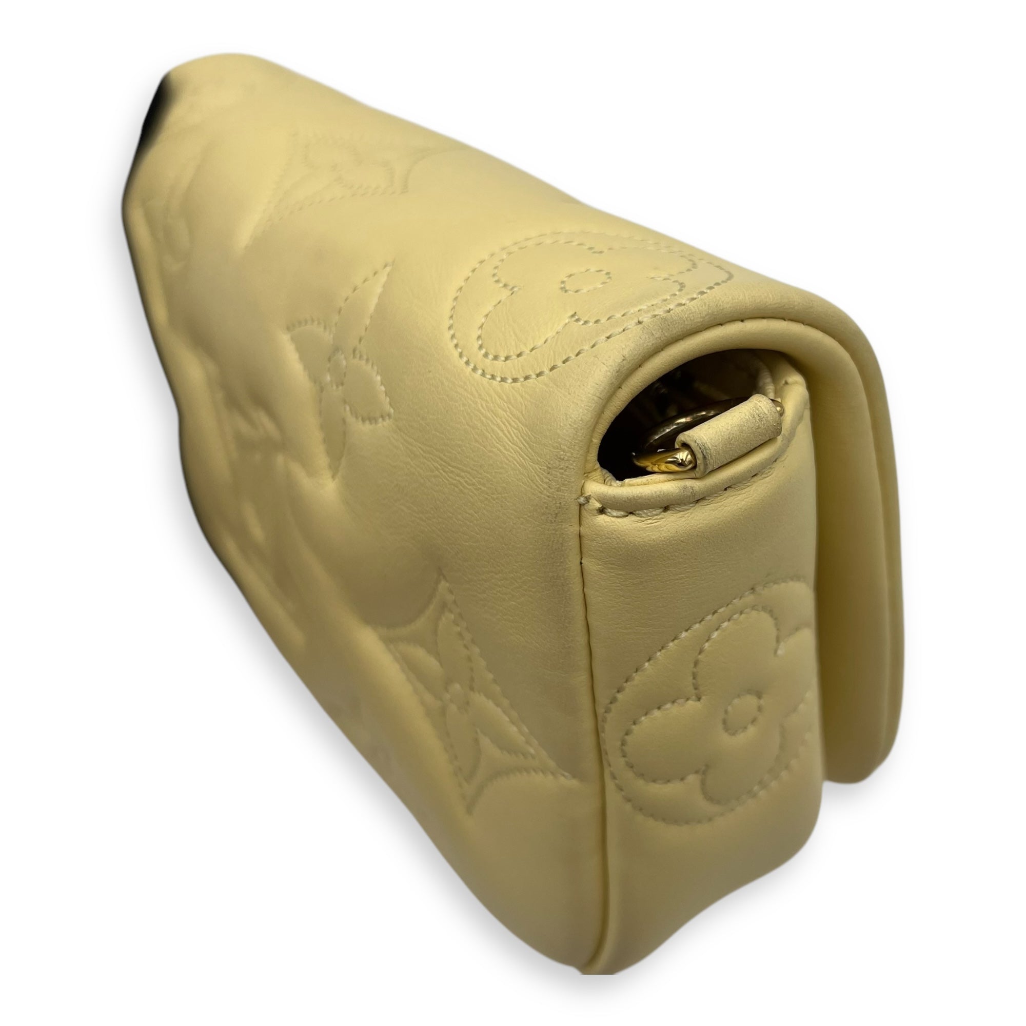 Bubblegram Wallet on Strap Yellow Crossbody Bag in Lambskin, Gold hardware - Image 15