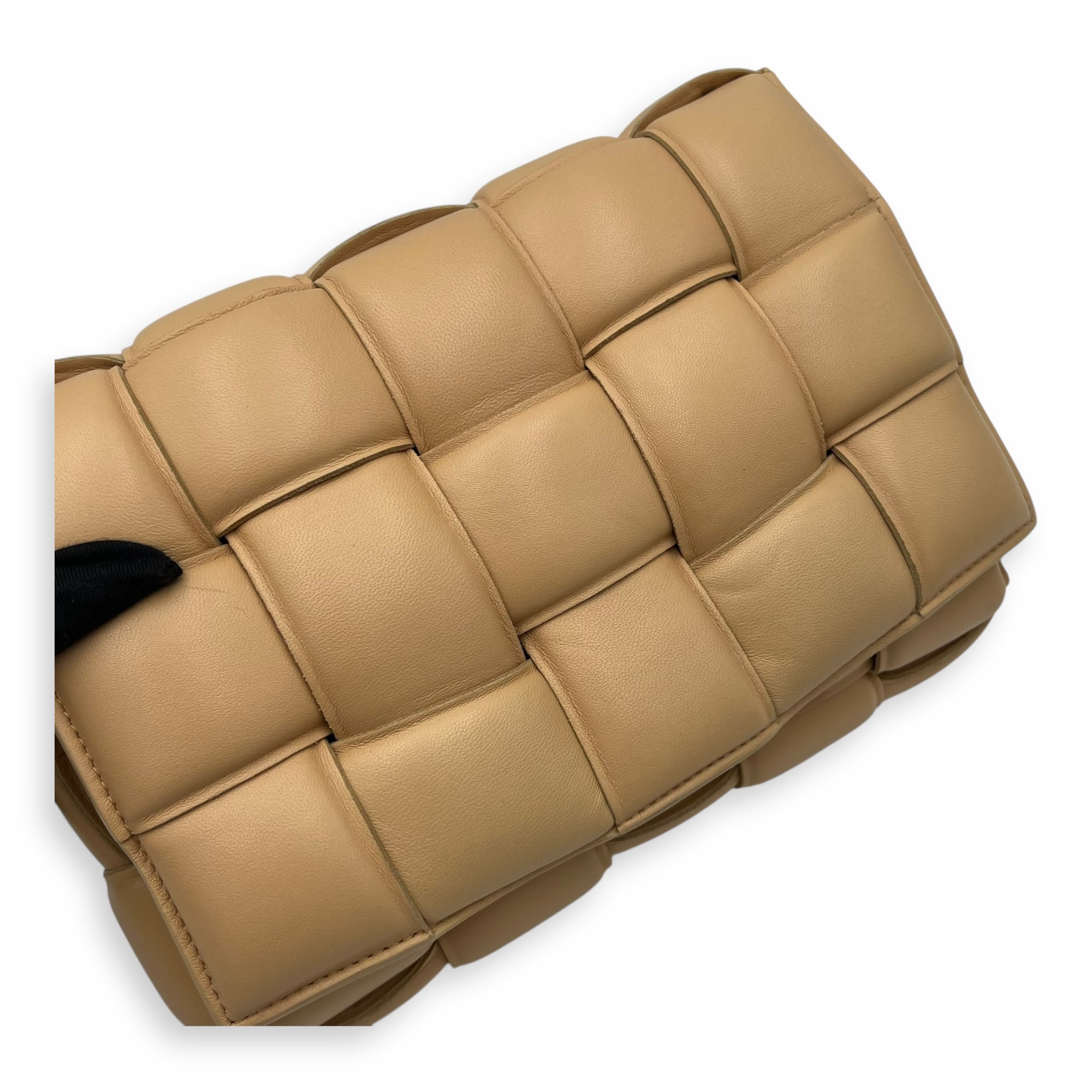 Cassette Shoulder Bag Beige in Lambskin, Gold hardware - Image 7