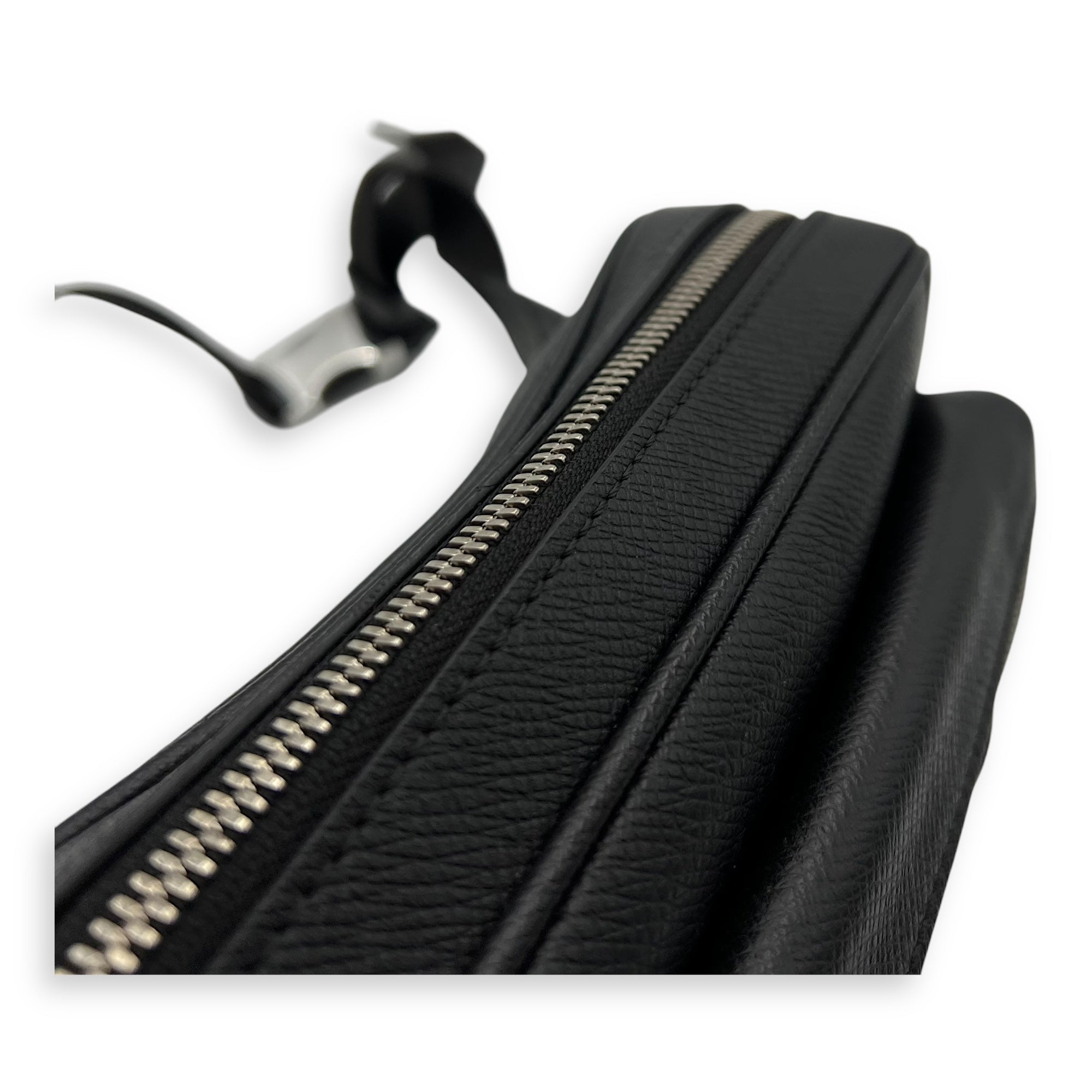 Outdoor Black Belt Bag in Taiga Leather, Silver hardware - Image 9