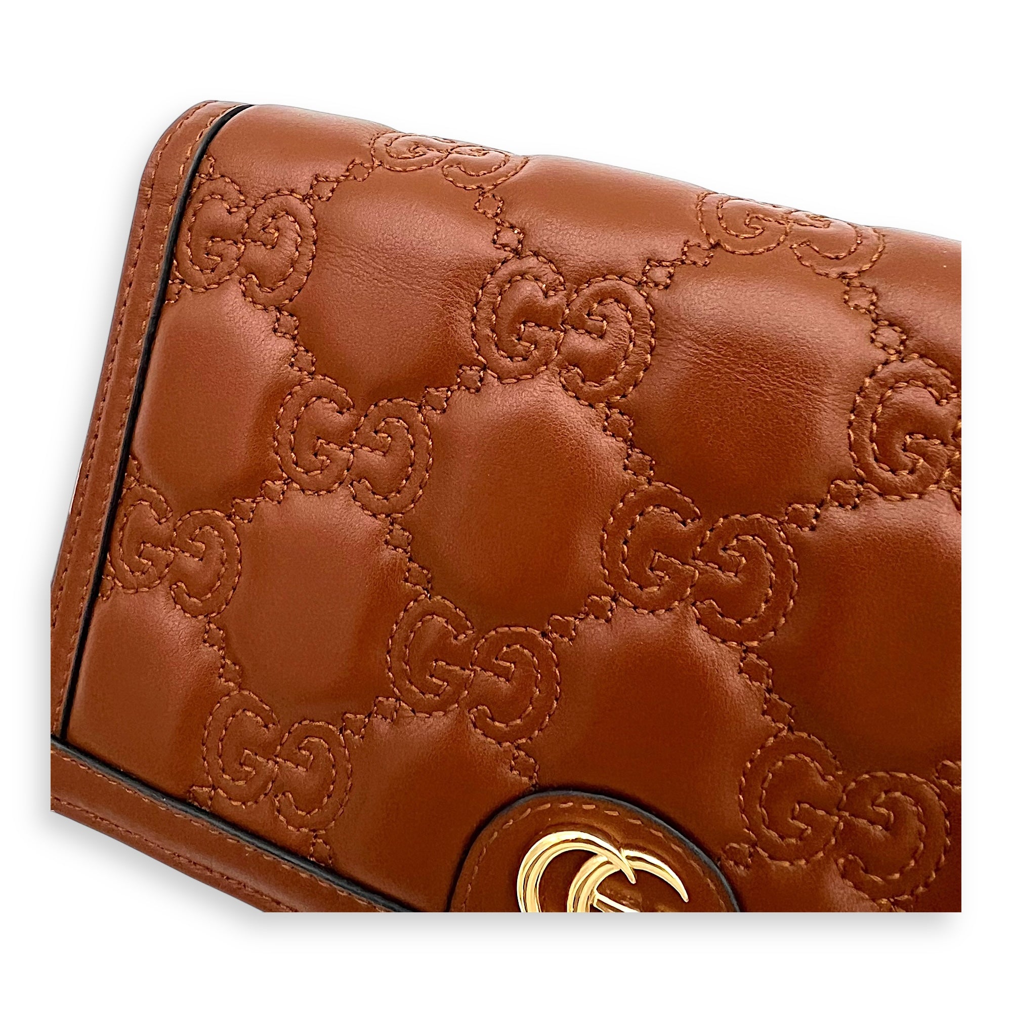 Matelassé Wallet On Chain Brown in Calfskin, Gold hardware - Image 11