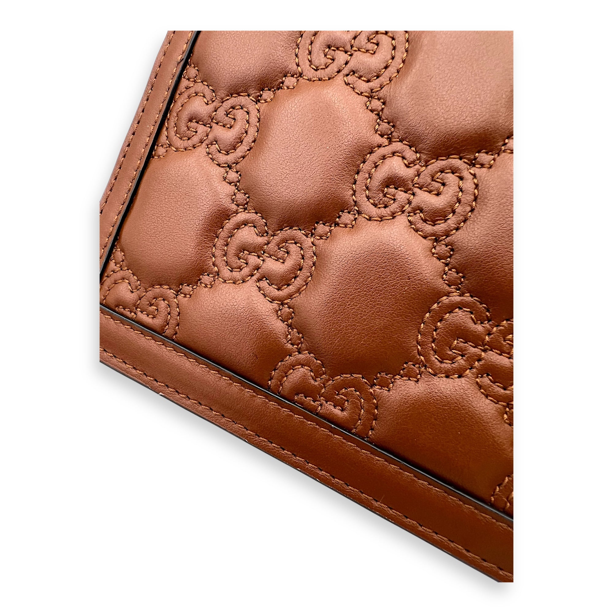 Matelassé Wallet On Chain Brown in Calfskin, Gold hardware - Image 7