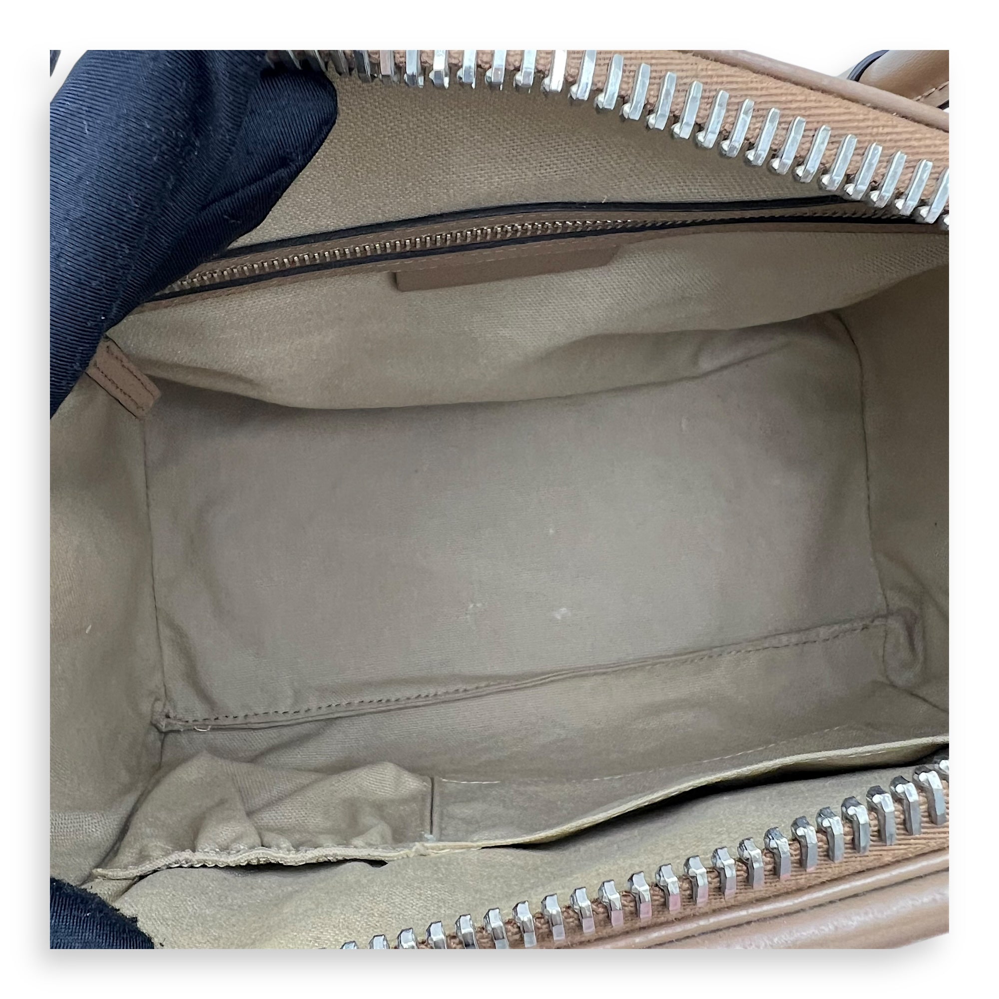 Antigona Beige Top Handle Bag in Calfskin, Silver hardware - Image 7