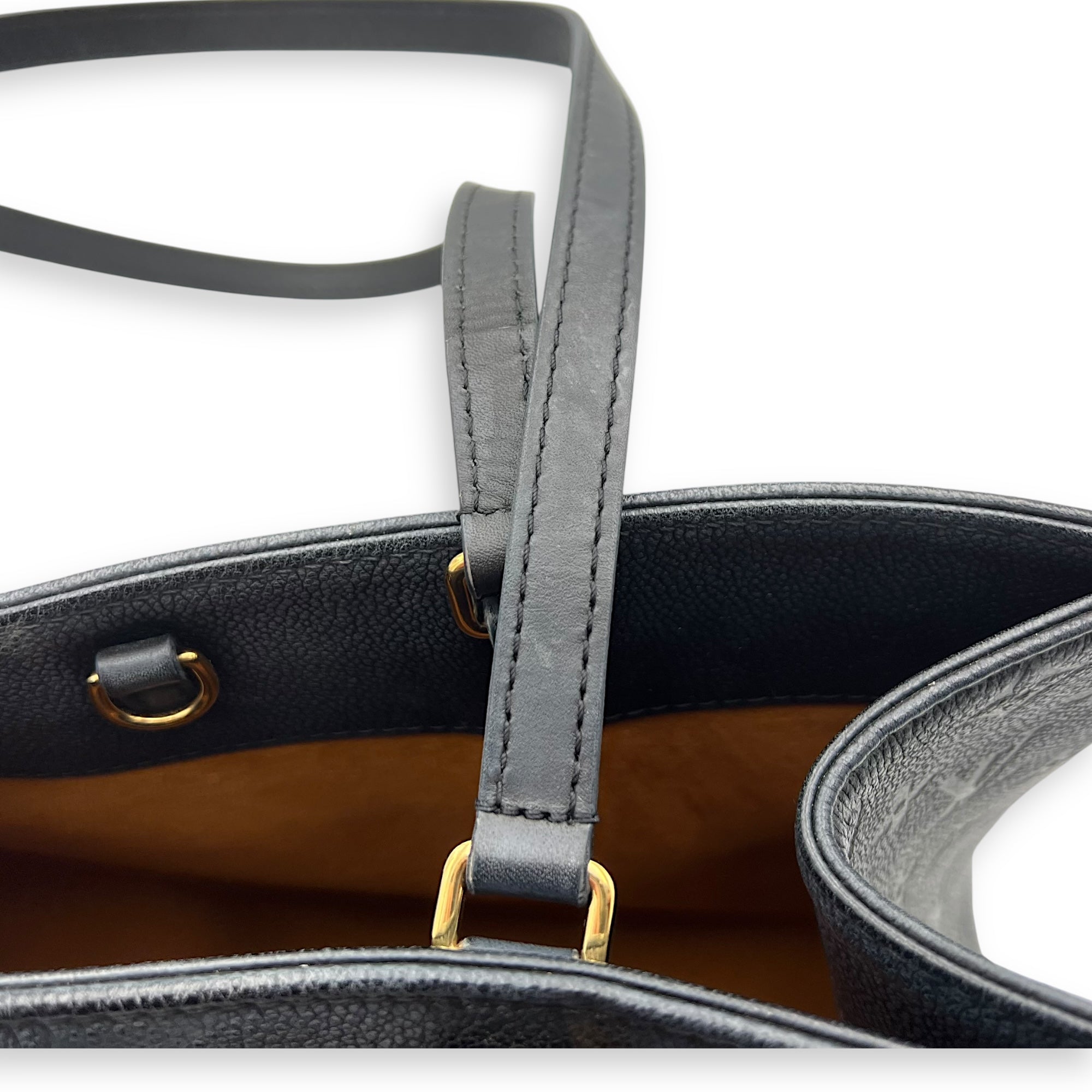OnTheGo MM Black Top Handle Bag in Empreinte Leather, Gold hardware - Image 17