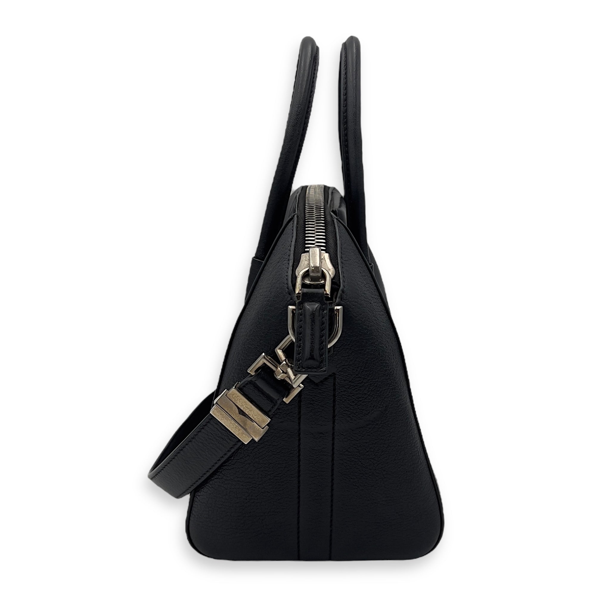 Antigona Black Top Handle Bag in Goat Leather, Silver hardware - Image 4