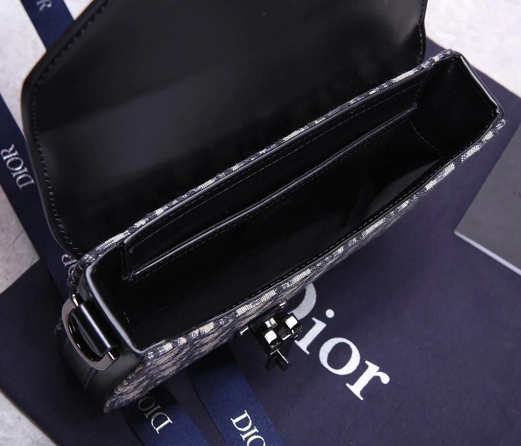 Christian Dior AAA Man Messenger Bags Unique 469 - Image 7