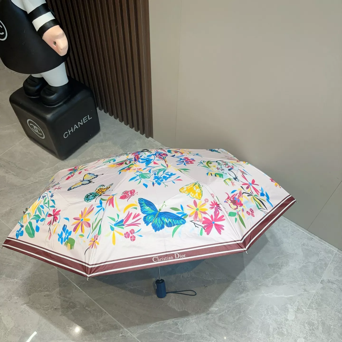 Christian Dior Umbrellas Sophisticated 1852