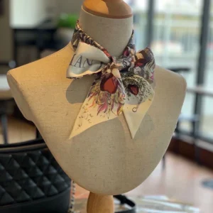 Fashionable 3417 Dior Mitzah Twill Abcdior Heart Motif Silk Beige