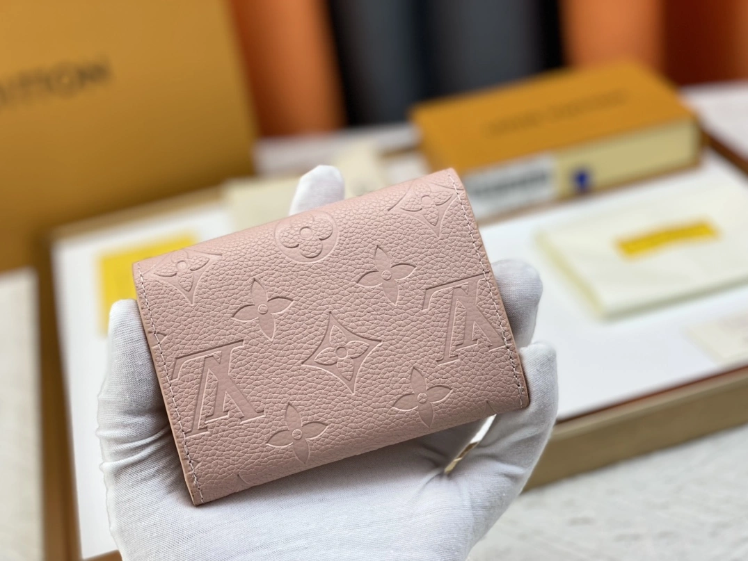 Flexible 3378 Louis Vuitton LV Wallets For Women