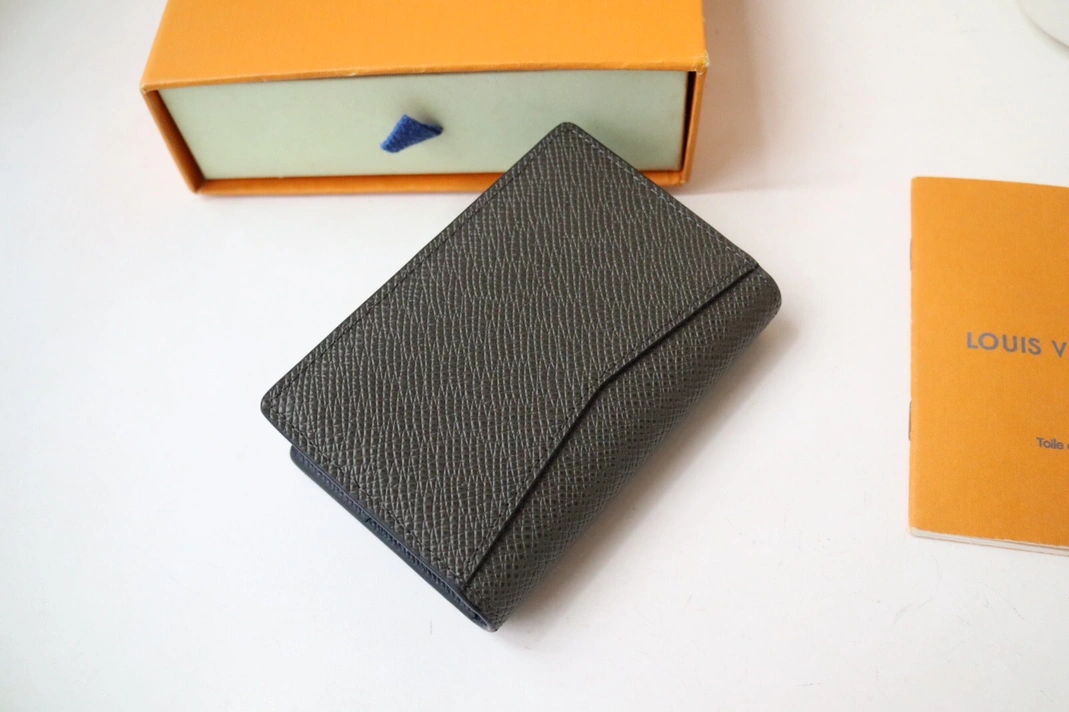 Louis Vuitton LV Card Case AllSeason 8489