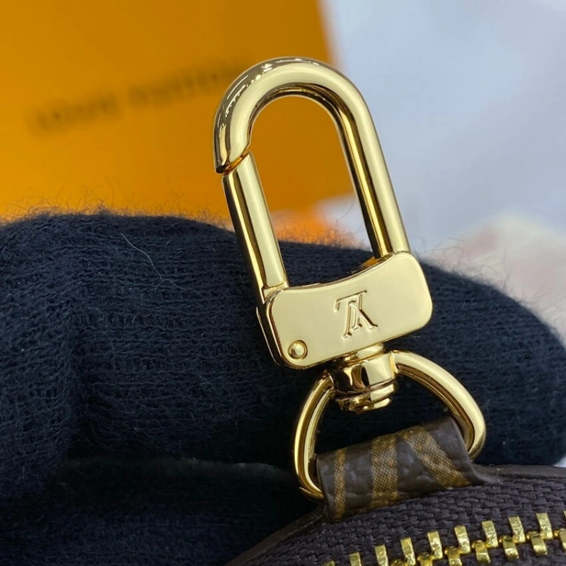 Goldcolor Louis Vuitton Monogram Round Coin Purse - Image 4