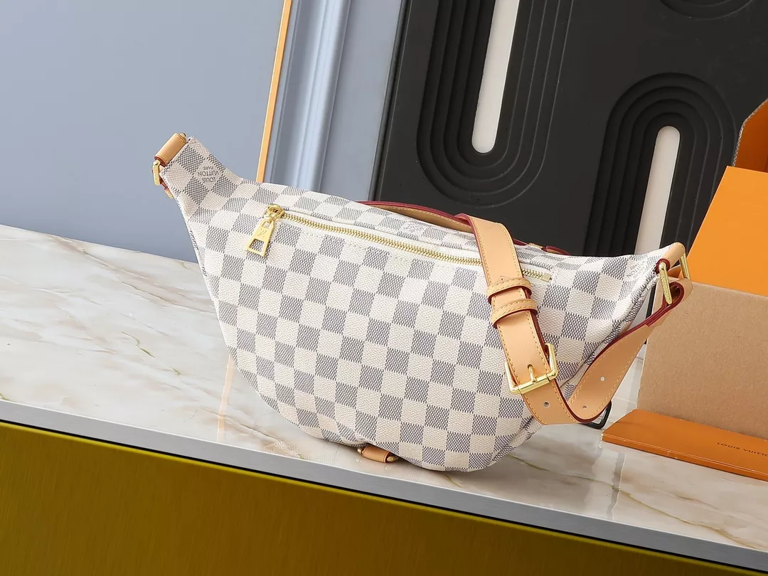 Trendy 3481 Louis Vuitton LV AAA Quality Belt Bags For Unisex - Image 3