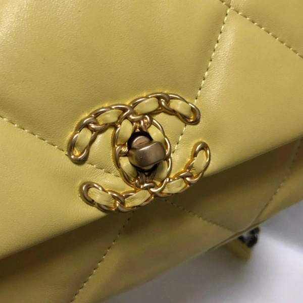 SmartChoice CHANEL 19 FLAP BAG 58 - Image 7