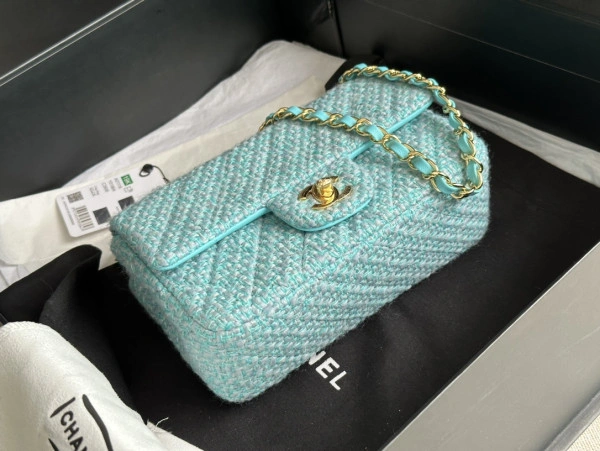 CHANEL FLAP BAG AllSeason 387 - Image 7